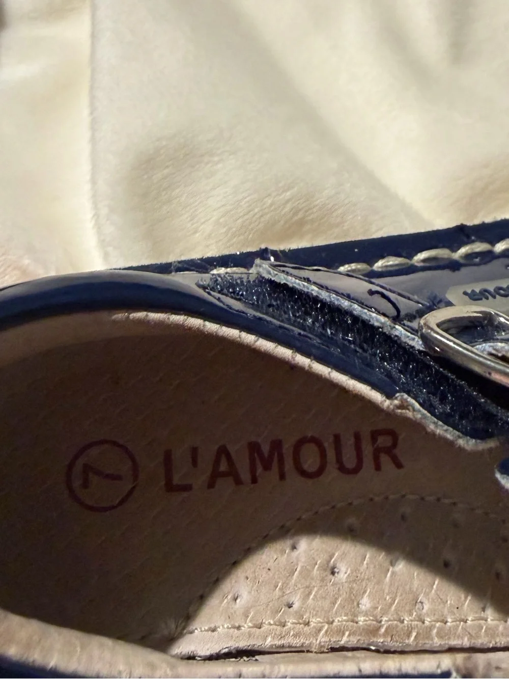 L’Amour Girl’s Classic Navy Patent Kids Mary Jane Shoes Size 7